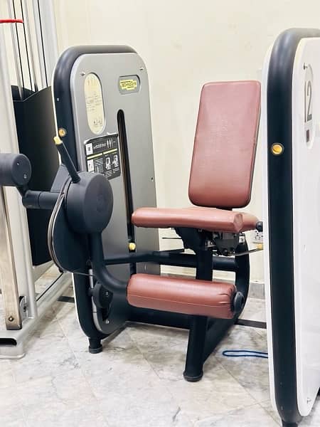 TECHNOGYM Italy element Gym Unit slightly Used Machine per unit:550000 3