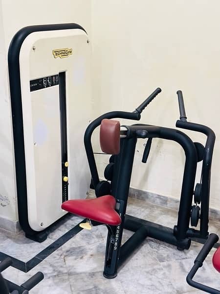 TECHNOGYM Italy element Gym Unit slightly Used Machine per unit:550000 8