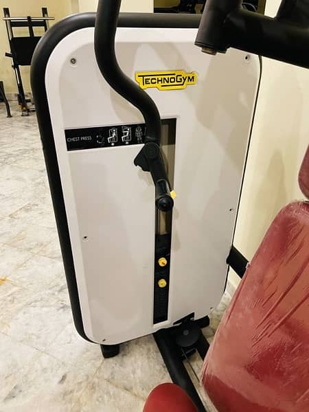 TECHNOGYM Italy element Gym Unit slightly Used Machine per unit:550000 18