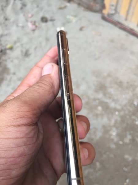 iphone xs 64gb Pta Approved 2
