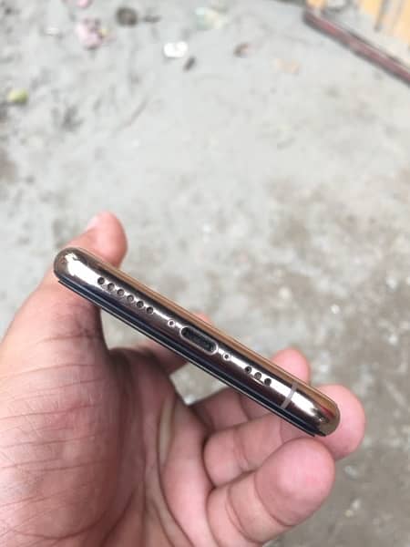iphone xs 64gb Pta Approved 3