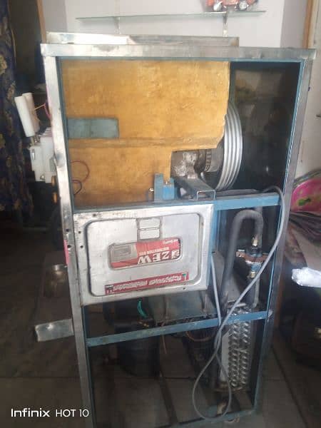 Double flewer cone icecrem machine bht acha work or condition 2