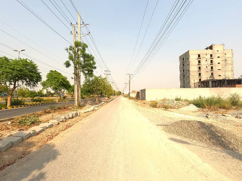 This Is Your Chance To Buy Prime Location Commercial Plot In Lahore 2