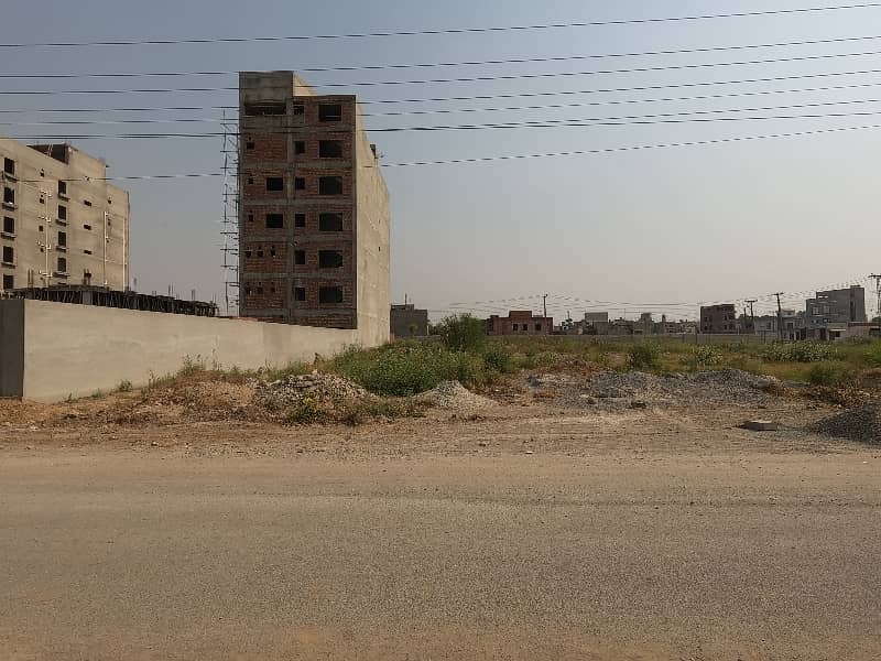 This Is Your Chance To Buy Prime Location Commercial Plot In Lahore 3