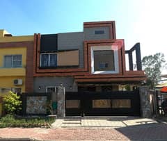 Corner House Available For Sale In Bahria Town - Takbeer Block