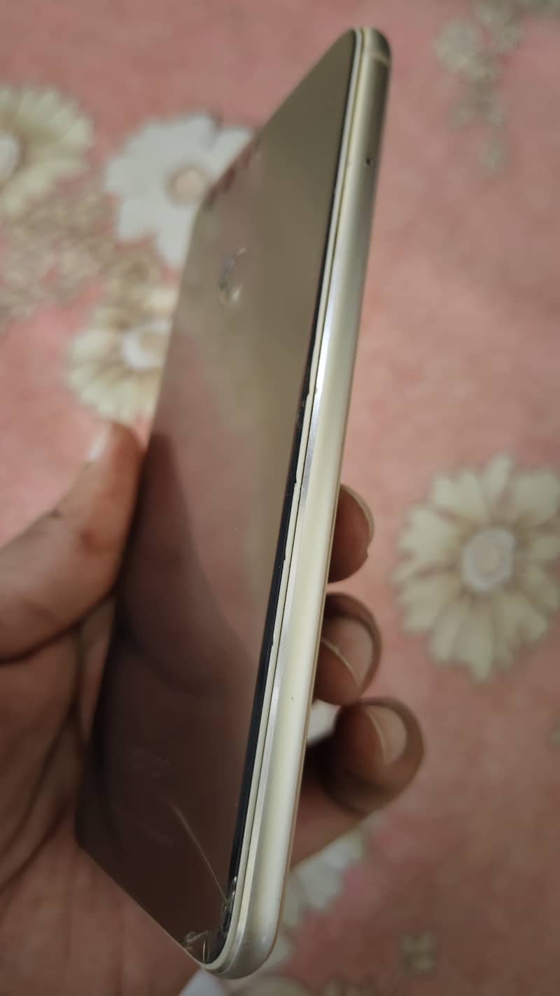 Huawei Honor 8 4