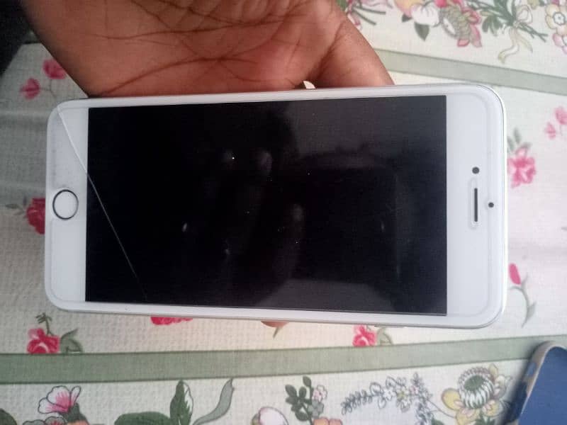 iphone 6 plus 64 gb 10 by 9 condition 0