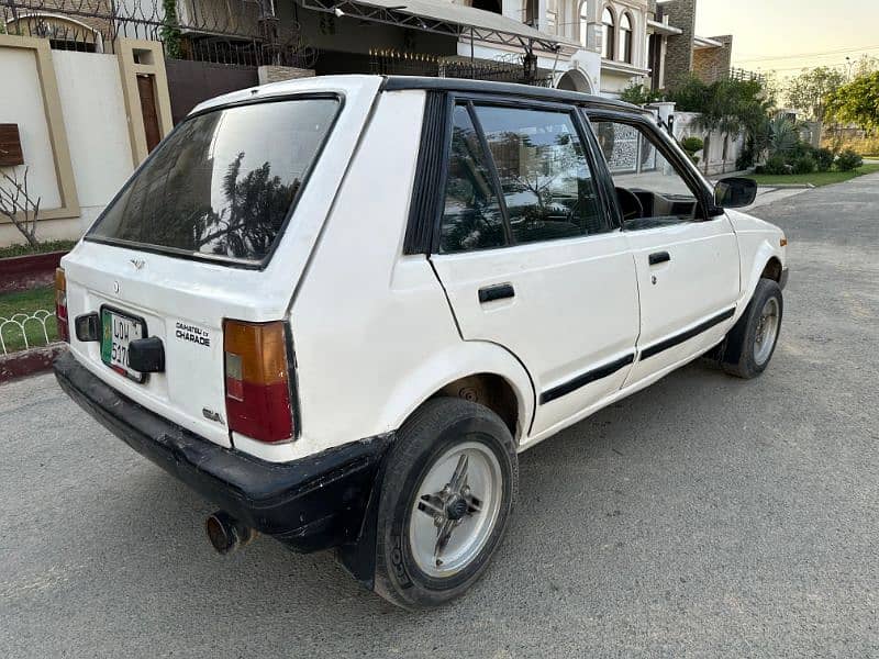 Daihatsu Charade 1995 3