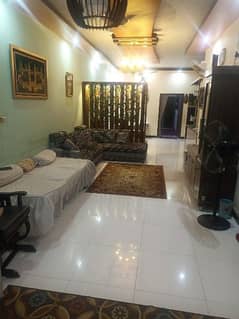 furnished flat at johar chowrangi 5rooms