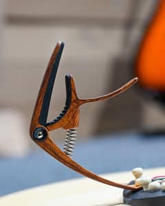 Guitar Capo for Acoustic Electric Guitars Ukulele Banjo Bass