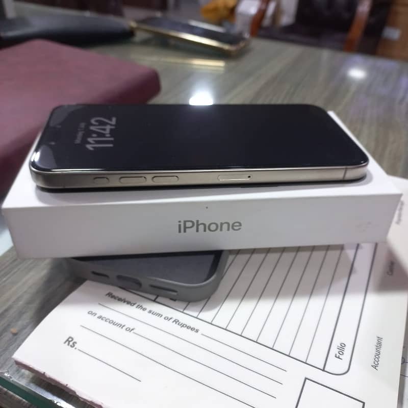 Iphone 15 Pro Max (Non PTA) 1