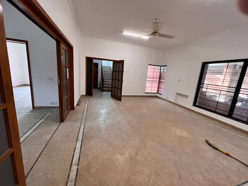 1 Kanal House Available For Rent Office Use In Gulberg 10