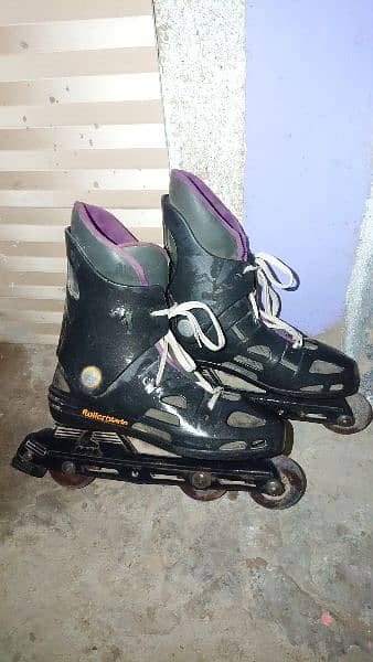 Skating shoes 0