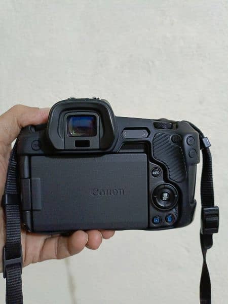 canon EOS R body only 1