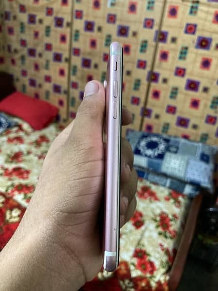 iPhone 7 non pta only  batteri change and finger not work 4