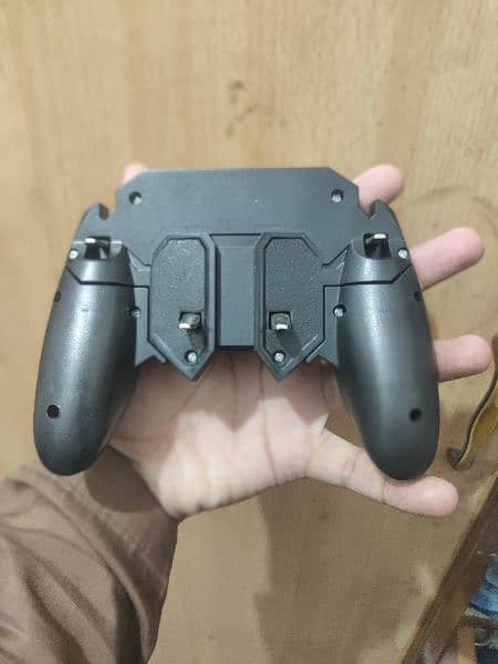 6 Finger Controller for PUBG or free fire 1