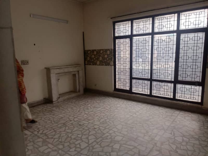 2 bed upper portion 4 rent in chaklala scheme 3 5