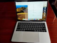 MacBook Pro 2018 (13-inch, Touch Bar)