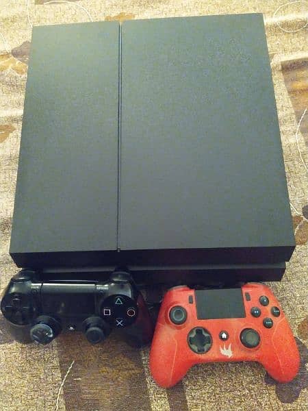 Playstation 4 PS4 jailbreak 500GB 2 controllers 2