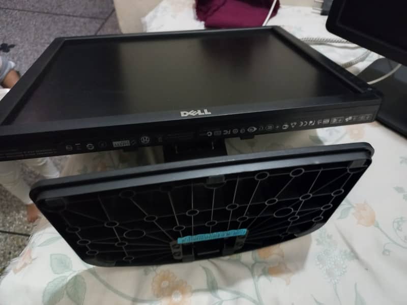 Dell 17 Business Monitor 1