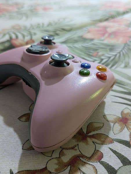 Xbox 360 controller came from USA 2