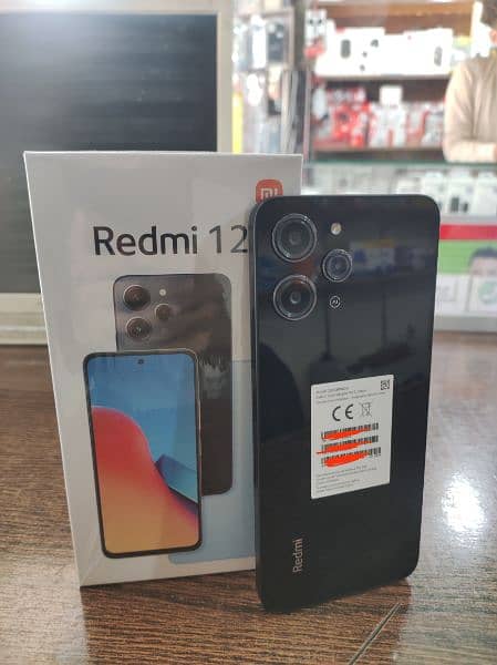 Redmi 12. . .  16/256 2