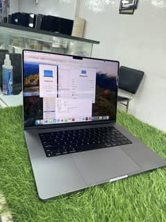 2021 MacBook Pro 16 inch M1 Max Ram 32 SSD 1TB Apple Accidental Warra