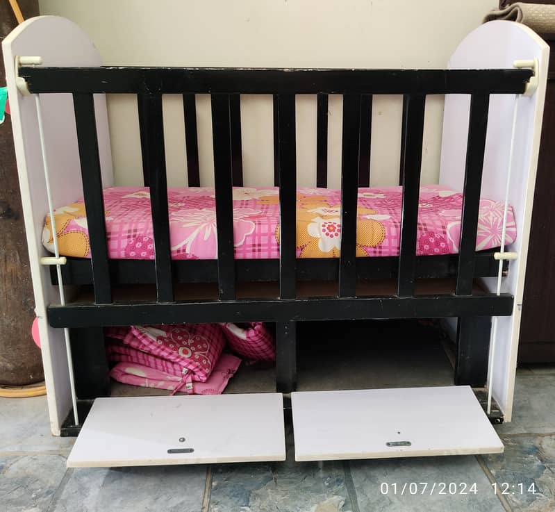 Wooden Baby Cot With Mattress 2