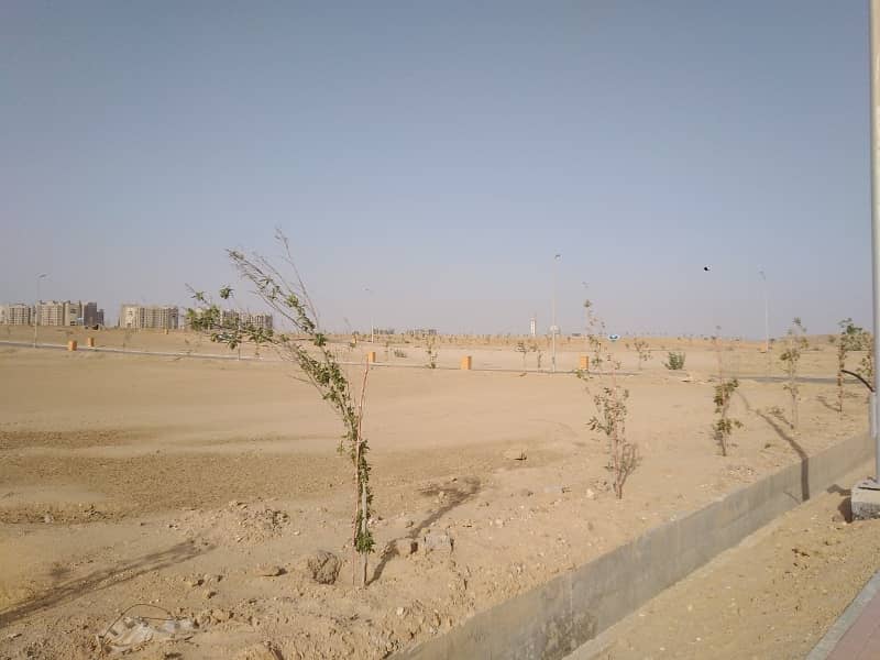 133 SQ YARDS PLOT FOR SALE Down town Commercial Bahria Town Karachi. 9