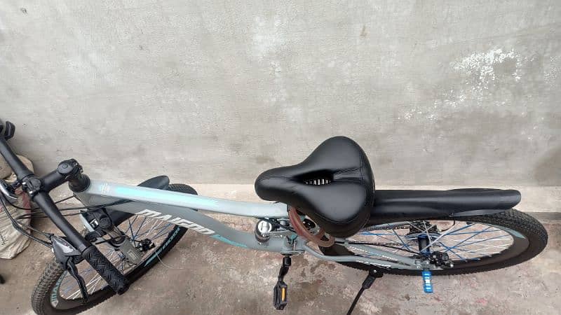 Imported german maigod 26 inches with front and back shocks bicycle 6