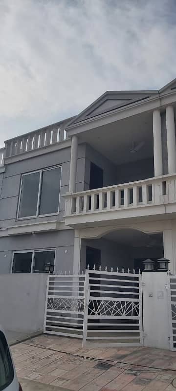 Brand new house for sale in multi b17 Islamabadd 1