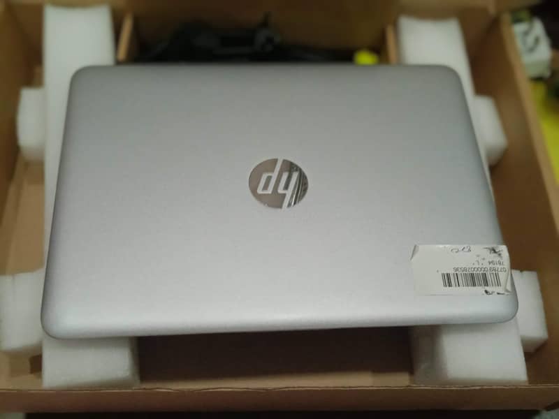 HP ELITEBOOK 820 G3 I5 6TH GENERATION 8/256 SSD 2