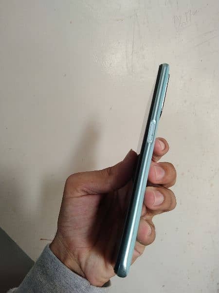 Oppo A76 6/128 with original box and charger 4