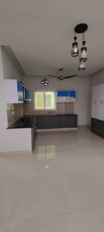 10 Marla House Is Available In Bahria Enclave 19