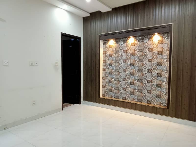 5 Marla Beautiful House For Sale In Sector D AA Block Bahria Town Lahore 2
