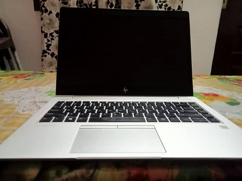 HP 840 G5 1