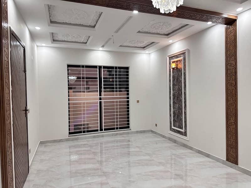 5 Marla Brand New House For Rent in Park view City Lahore 8