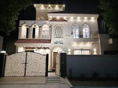 6 Marla luxurious house available for rent