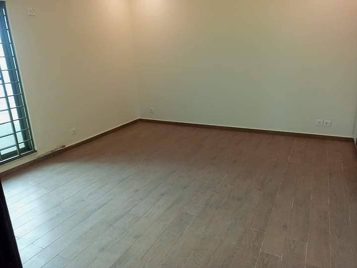 Brend New apartment available for Rent in Askari 11 32