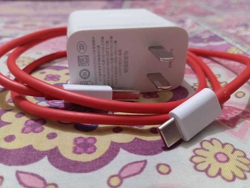 OnePlus charger 11 model 100watt 100% Original Box pulled 3