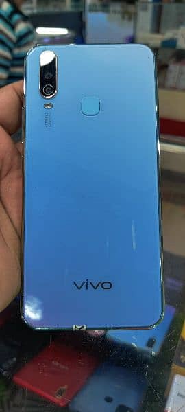 vivo and Motorola 3