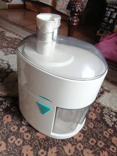 Scarlett England Juicer for sale 1