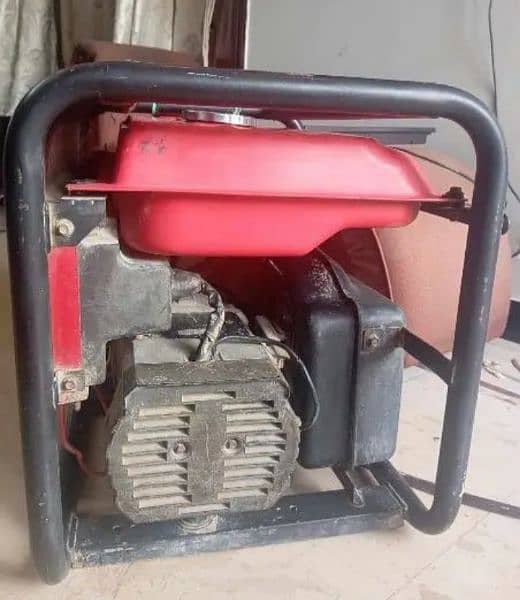 Almost new generator in reasonable price 3