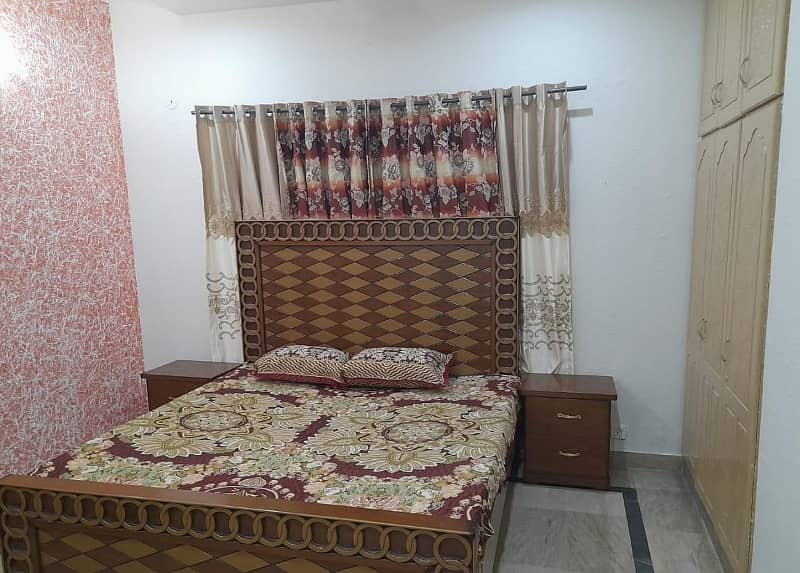10 MARLA FULLY FURINSHED HOUSE FOR RENT IN DHA PHASE 8 2