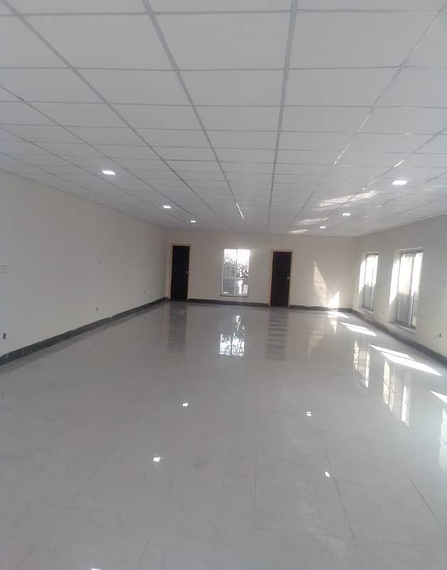 1750 Square Feet Brand New Corporation Office For Rent At Ground Floor Independent Building Main Boulevard Gulberg 3 Lahore 0
