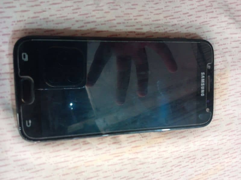 Samsung Galaxy j5 pro 0
