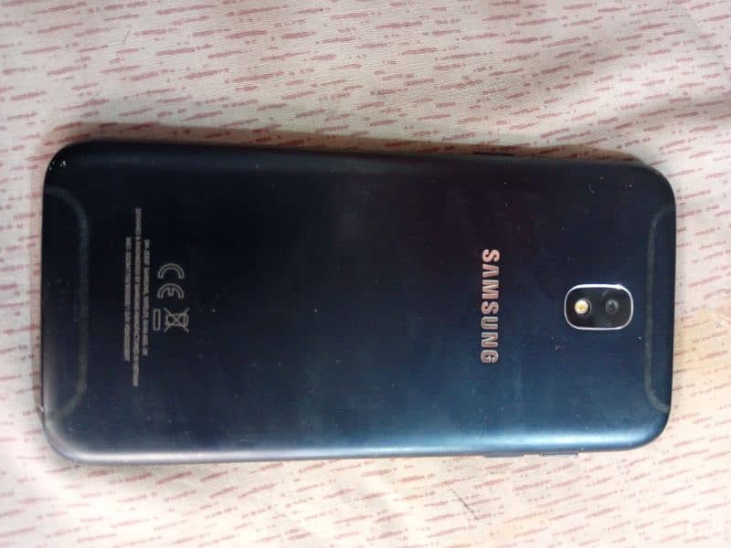 Samsung Galaxy j5 pro 1