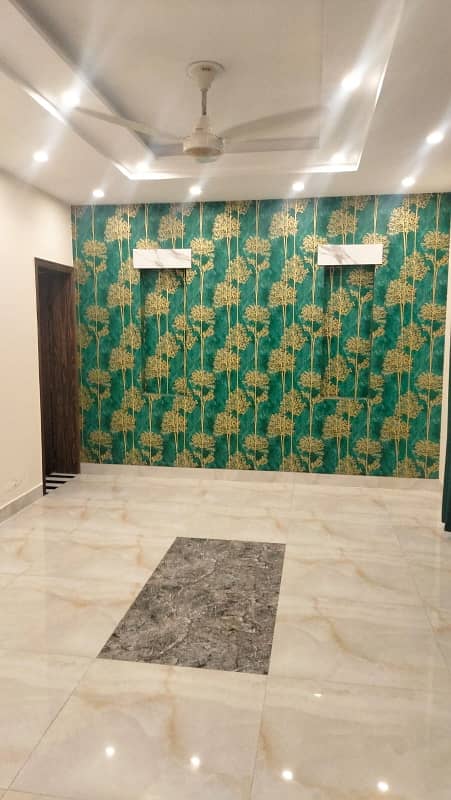 Ready To Buy A Flat 480 Square Feet In Lahore 4