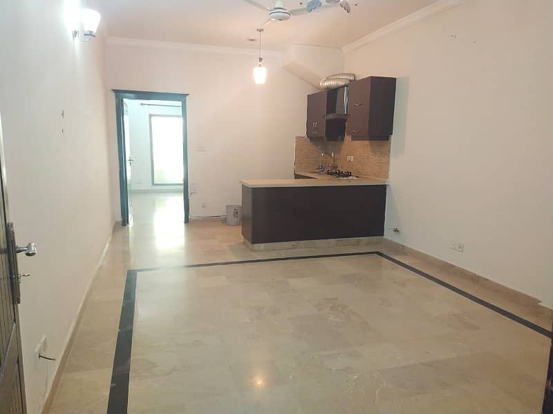 F-11 Markaz 1 Bed 1 Bath With Tv Lounge Kitchen Car Parking Available For Sale 3