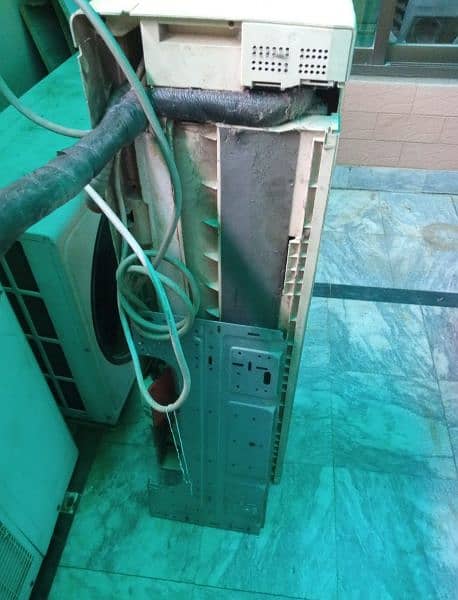 Ac for sale in Lahore Wapda town 7